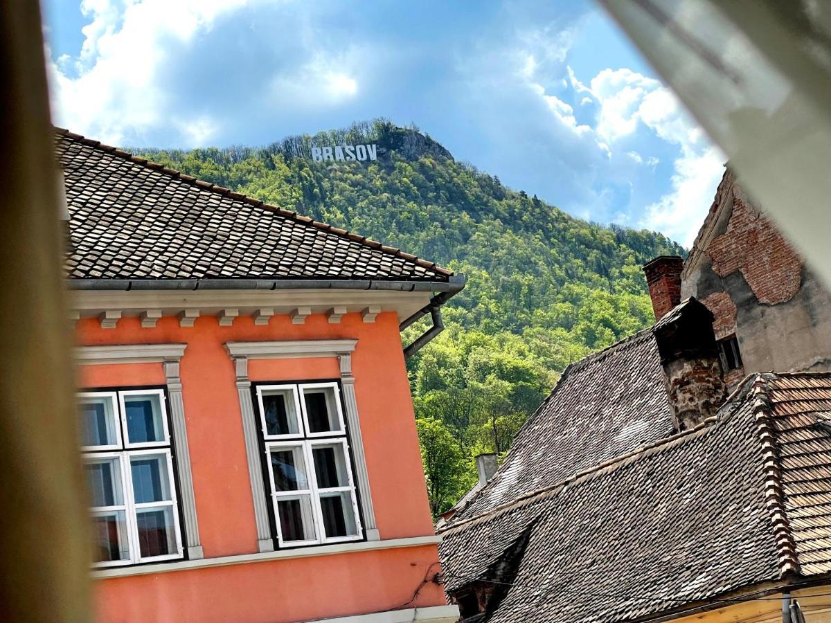 White Moon Apartment Brašov Exteriér fotografie