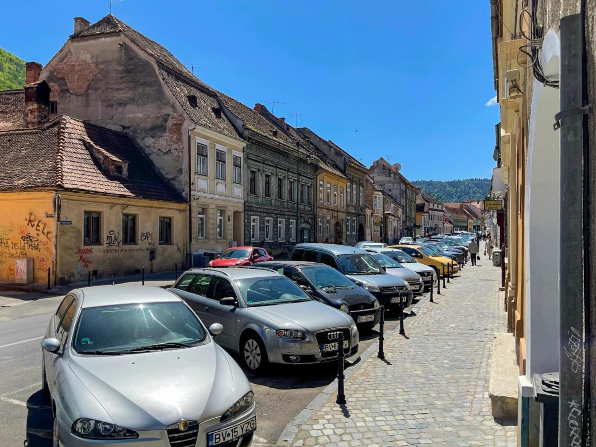 White Moon Apartment Brašov Exteriér fotografie