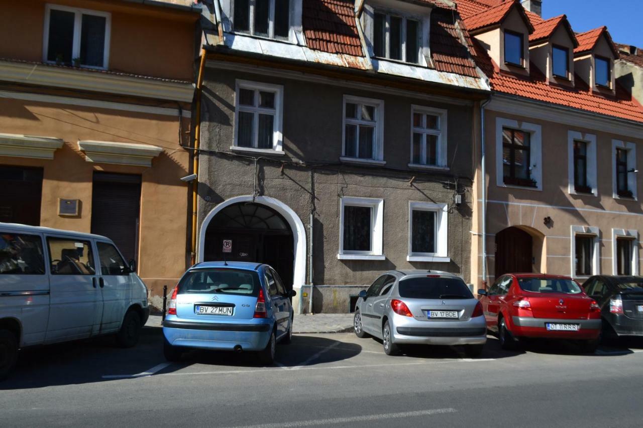 White Moon Apartment Brašov Exteriér fotografie